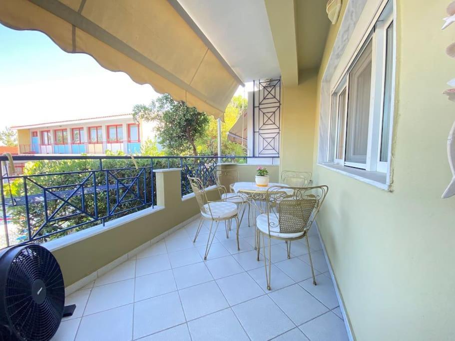 Strati'S Place Palaiontsiflikion Ngoại thất bức ảnh