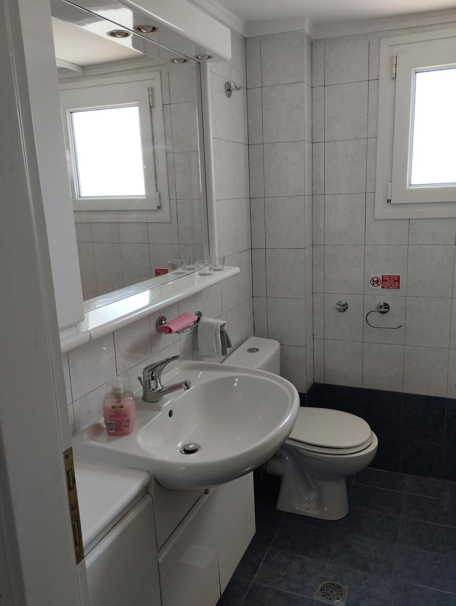 Strati'S Place Palaiontsiflikion Ngoại thất bức ảnh
